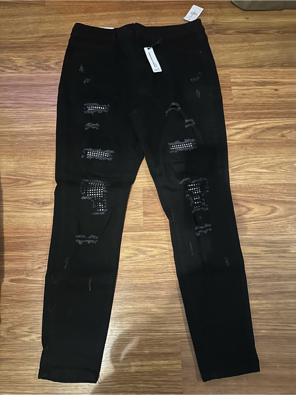 NWT Black Distressed Women's Jeans with Rhinestone Accents Size 16